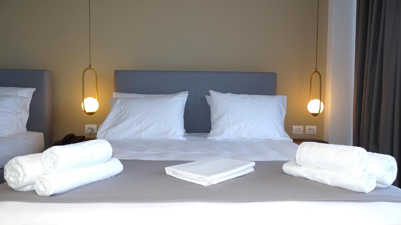 Valmar Hotel Εξαμίλιο Εξωτερικό φωτογραφία