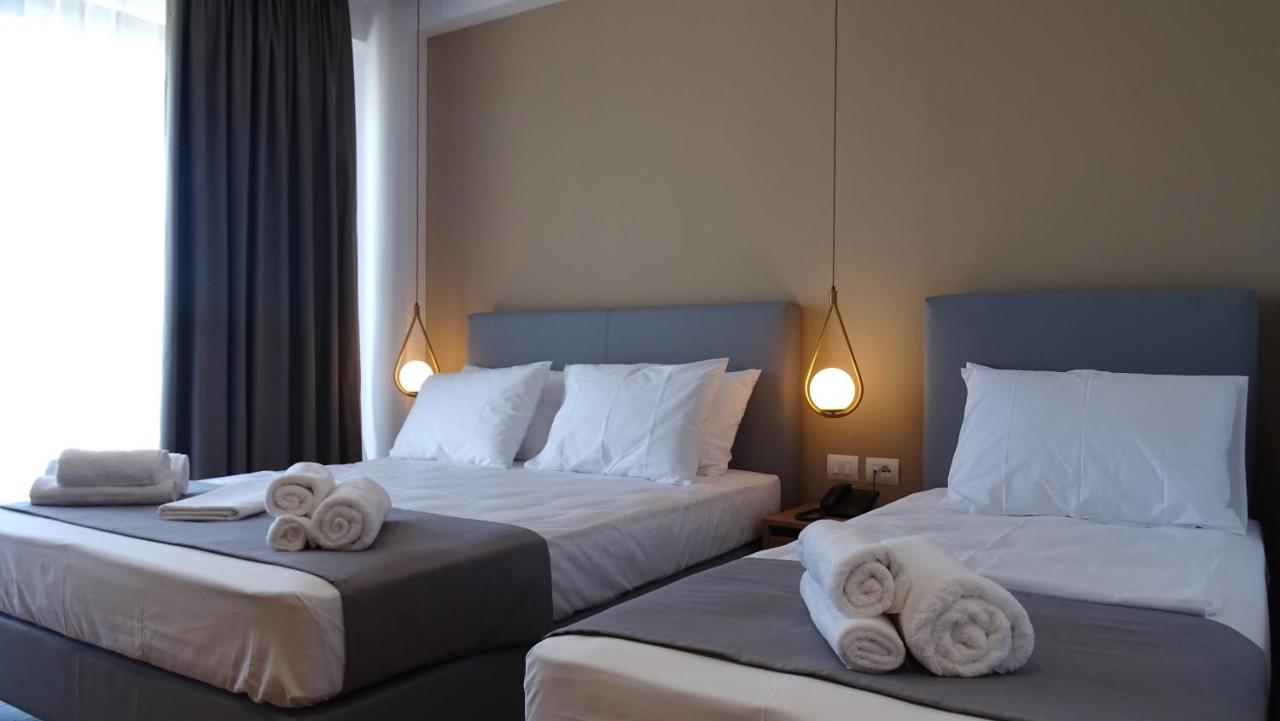 Valmar Hotel Εξαμίλιο Εξωτερικό φωτογραφία