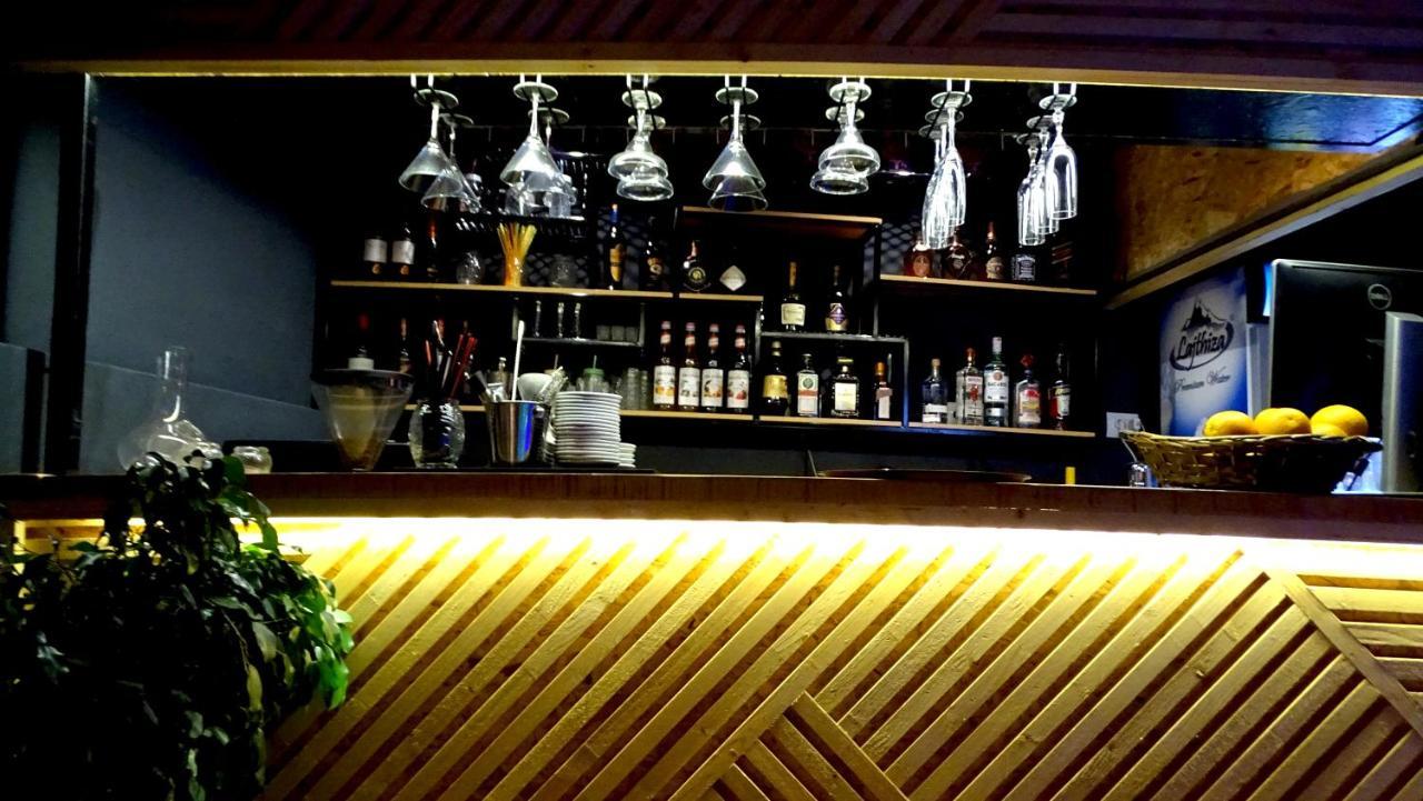 Valmar Hotel Εξαμίλιο Εξωτερικό φωτογραφία
