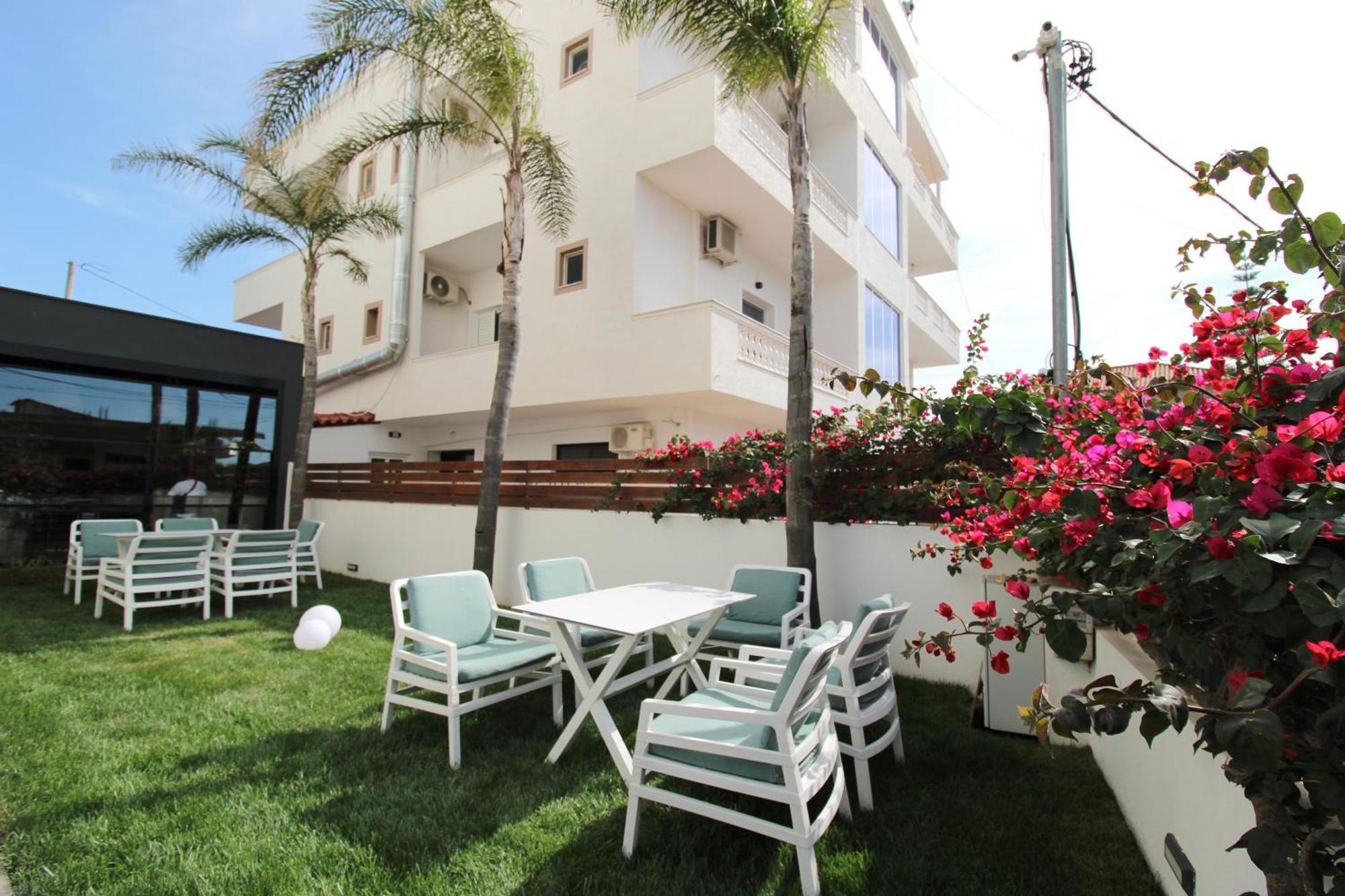 Valmar Hotel Εξαμίλιο Εξωτερικό φωτογραφία