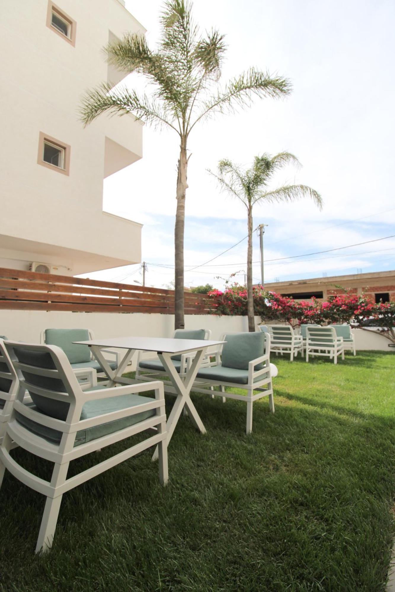 Valmar Hotel Εξαμίλιο Εξωτερικό φωτογραφία